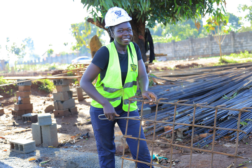 gloria-alesi-bouwplaats-kamuli-equip-ngo-oeganda