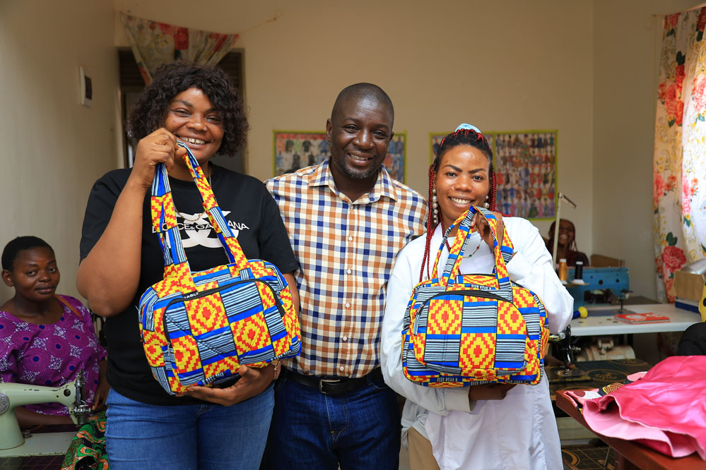 vluchtelingen-vrouwen-opleiding-oeganda-gered-gereedschap