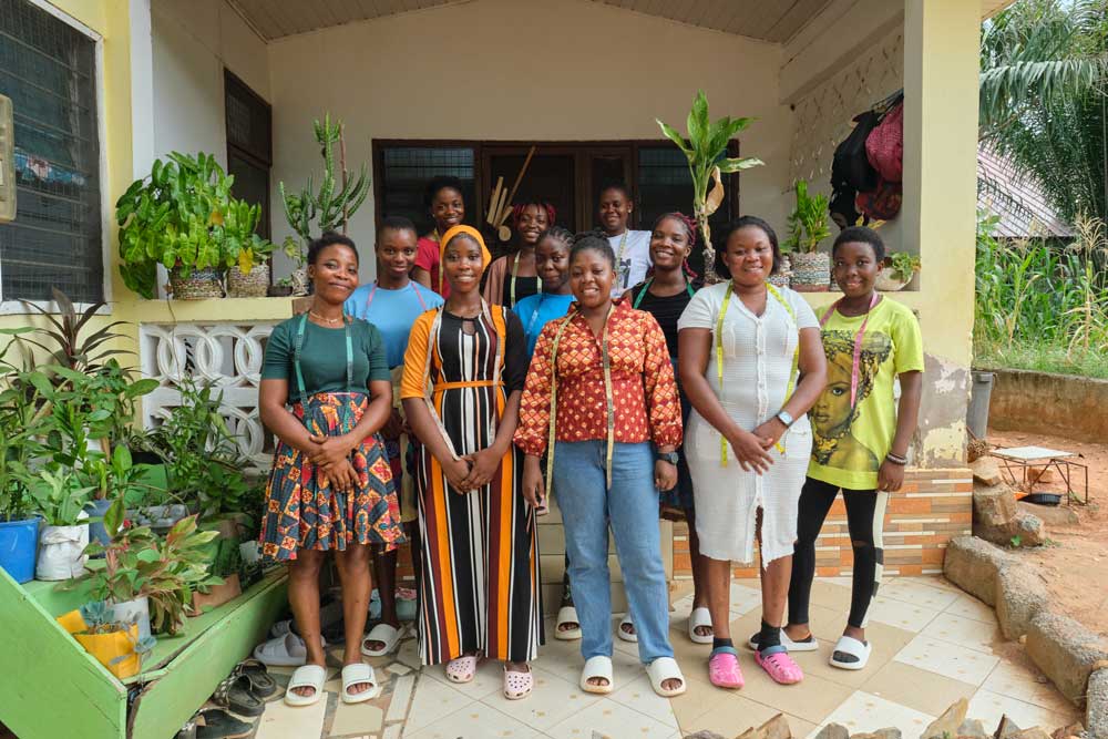 kleermakers-opleiding-medlorm-ghana-gered-gereedschap